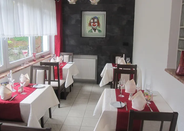 Zum Friedl Отель 3*